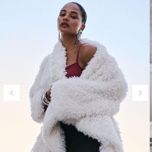 ANTHROPOLOGIE Daily Practice (Oversized) Faux- Fur Jacket